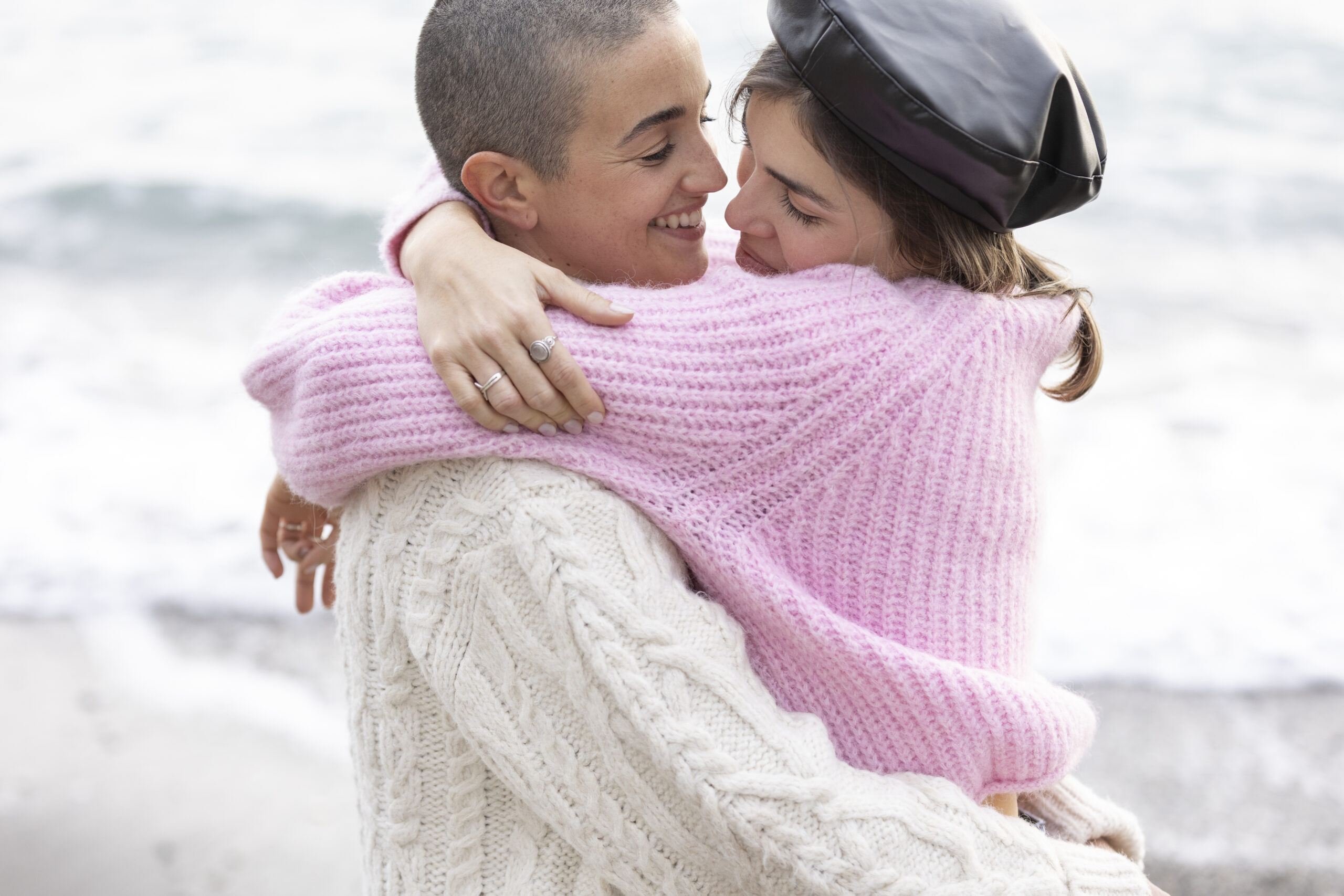 how to keep your lesbian women happy